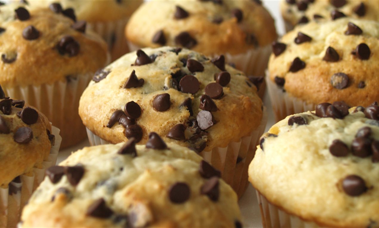 Chocolate Chip Muffin Recipe | Dr. Oetker